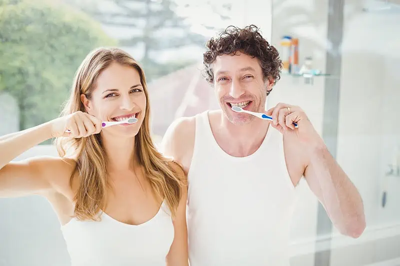 правила за миене на зъби