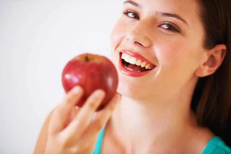 Храни за здрави зъби – опитайте тези, усмихвайте се широко!