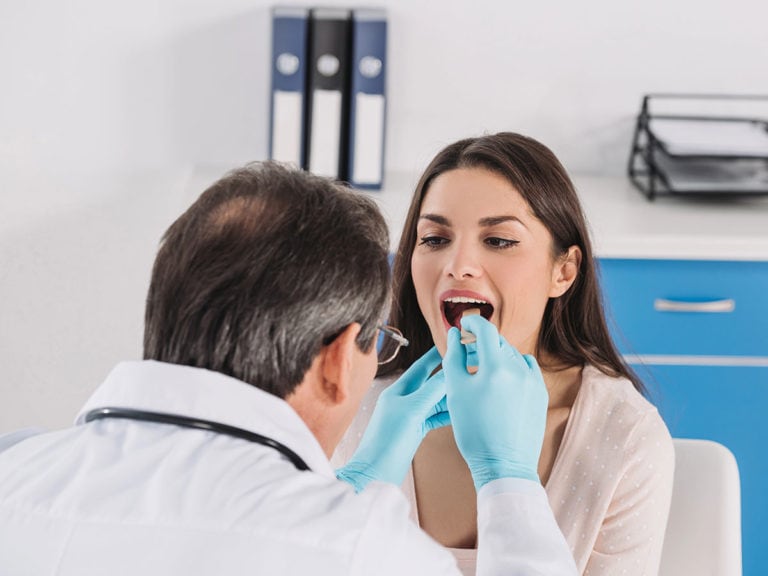 Как да премахна камъните в сливиците